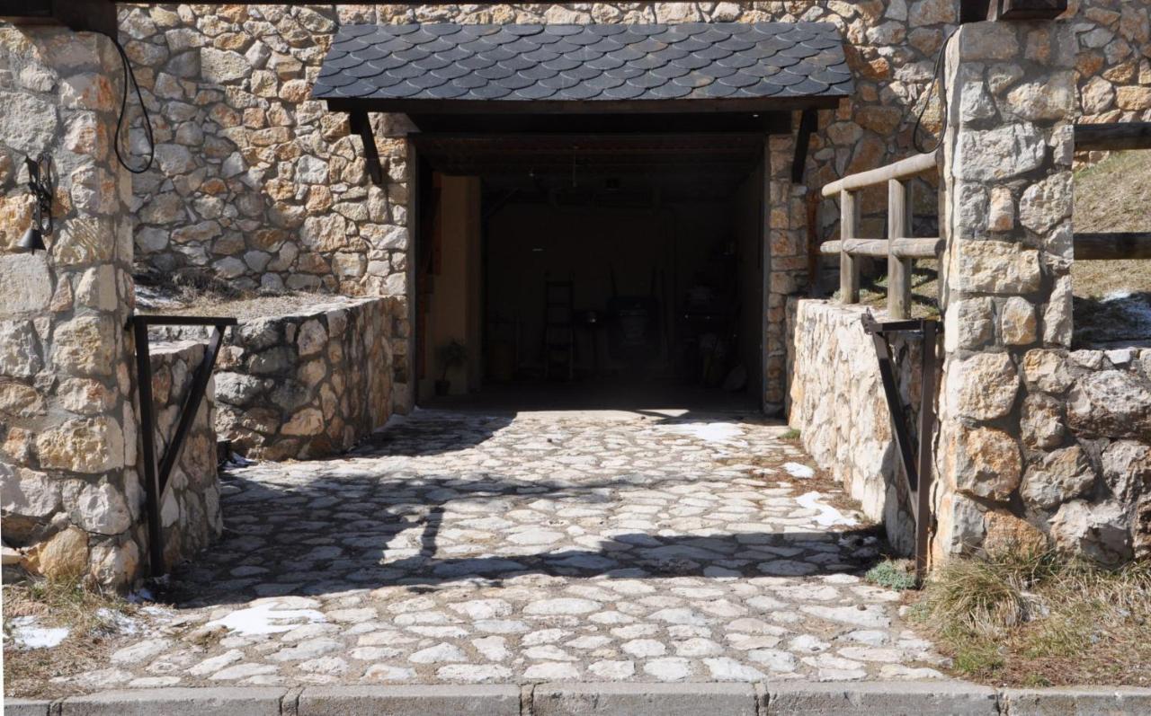Port Del Comte A Pie De Pistas Villa La Coma I La Pedra Exterior photo